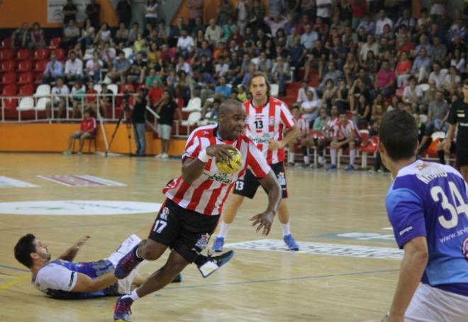 Victoria del Puerto Sagunto en el duelo ante el Benidorm (Foto Pepa Conesa)