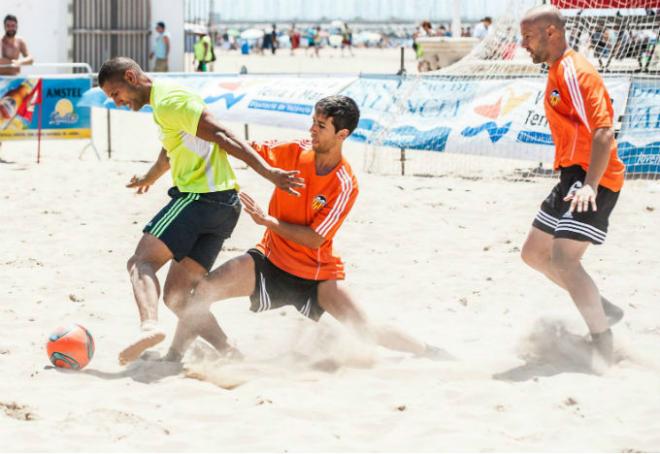 El año pasado el torneo acogió el debut del Valencia CF Fútbol Playa.