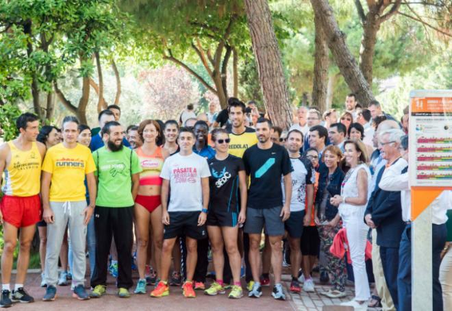 Corredores de los equipos de la ciudad en el Circuit 5K.