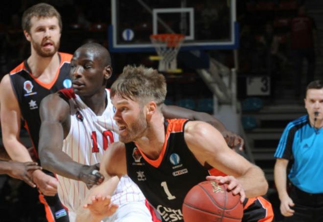 Stefansson en el partido de Francia. (Foto: Christopher / Sluc Nancy)