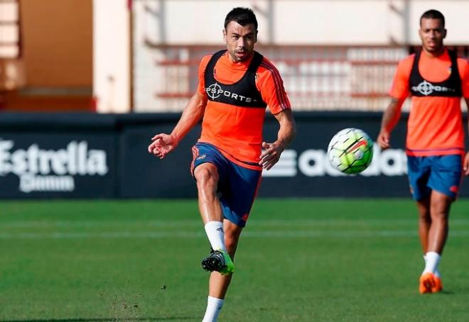 Javi Fuego, en la sesión de entrenamiento. (Foto: D. Glez.)