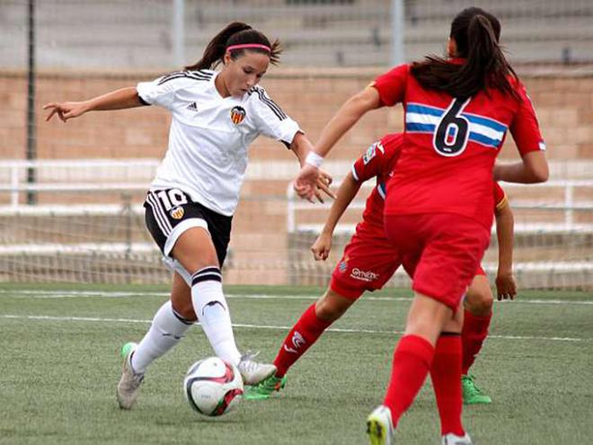 Mari Paz buscará reencontrarse con el gol ante las andaluzas. (Foto: Valencia C.F)