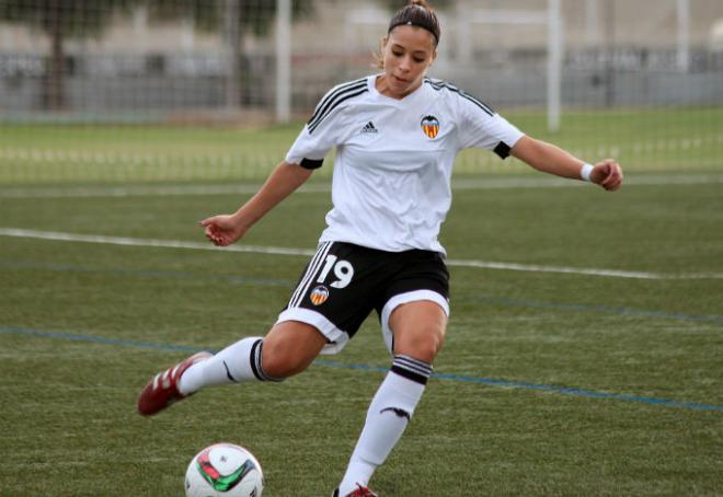 Paula Nicart, defensa del Valencia CF.