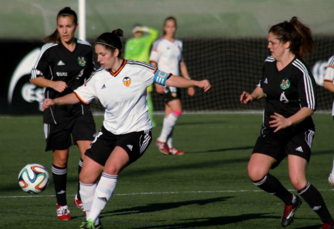 Valencia CF Femenino jugando contra Transportes Alcaine (Foto: Valencia CF)