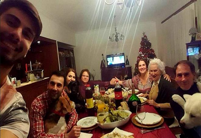 André Gomes se hace un selfie en Nochebuena.