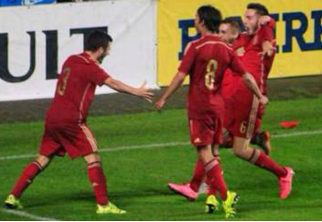 El lateral anotó el primer gol de la selección