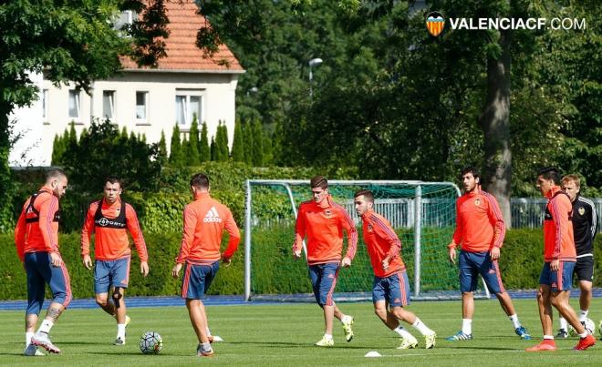 El Valencia se mide al Oporto este sábado en Colonia (ValenciaCF.com)