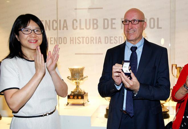 Pedro Mares en el Palco VIP. (Foto: Valencia CF)