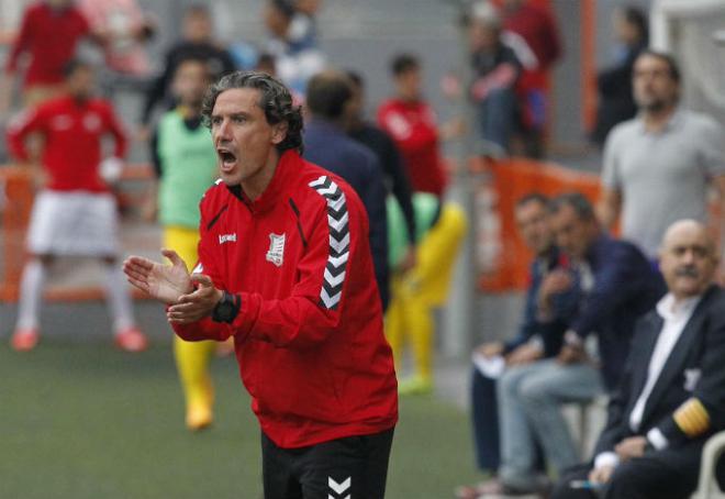 Raúl Garrido vuelve a Segunda B de la mano del CD Eldense.
