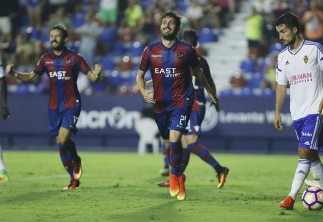 José Campaña celebra su gol en el Levante-Zaragoza de la pasada temporada en el Ciutat de València.