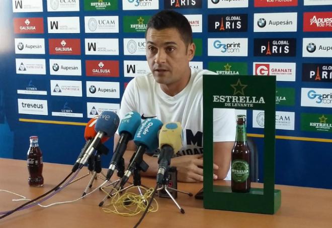 Francisco Rodríguez, entrenador del UCAM Murcia, próximo rival del Levante UD (Foto: UCAM Murcia).