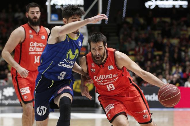 San Emeterio ha anotat 15 punts davant Estudiantes