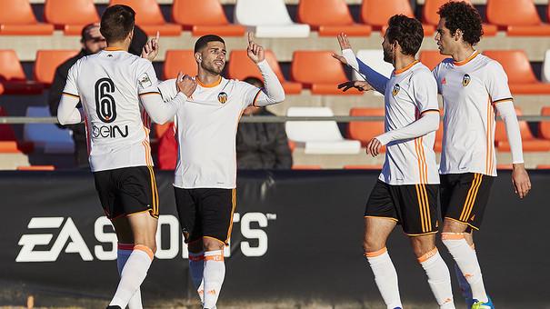 El Valencia CF Mestalla navega viento en popa a toda vela. (Foto: Lázaro de la Peña / Valencia CF)