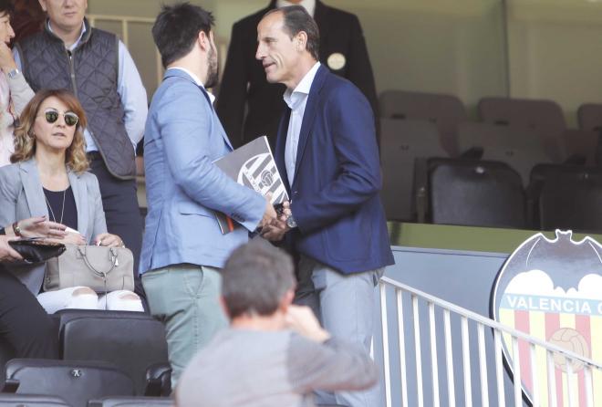 ¿Será el palco VIP la nueva área de trabajo de Voro? (Foto: David González)