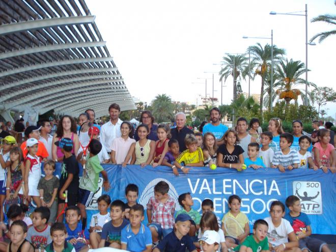 Coincide con la llegada de la Copa Davis en Valencia.