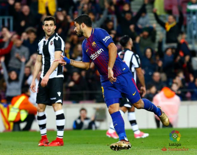 Luis Suárez, tras marcar el segundo de los tres goles del FC Barcelona frente al Levante UD (Imagen: LaLiga).