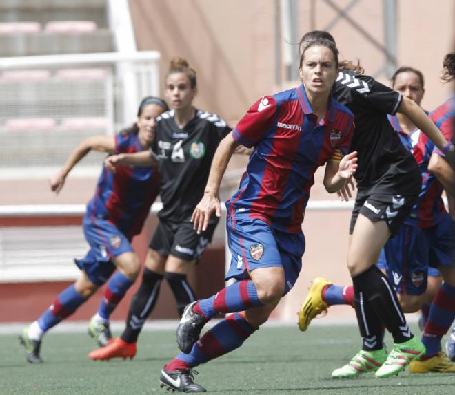 Sonia Prim cumplirá doce temporadas en el Levante Femenino.