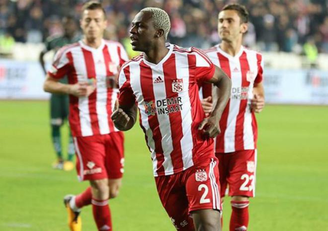 Koné, tras marcar un gol con el Sivasspor, su todavía club (Imagen: Sivasspor Oficial).