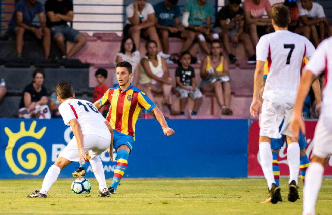 Bardhi, una de las caras nuevas del Levante UD