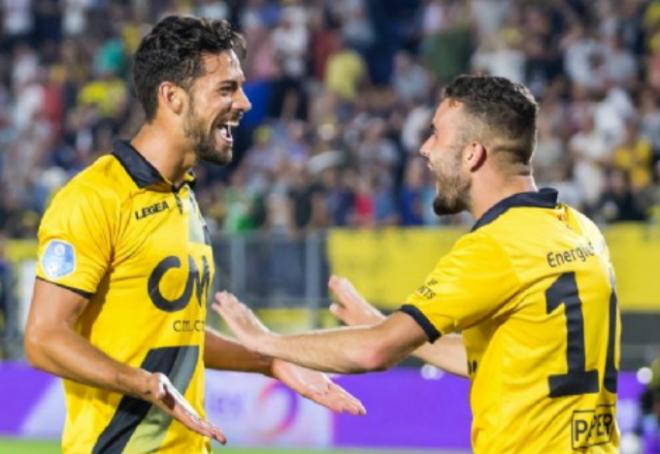 Pablo Marí celebra un gol marcado con el NAC Brada en la presente temporada (Voetbalzona.nl).