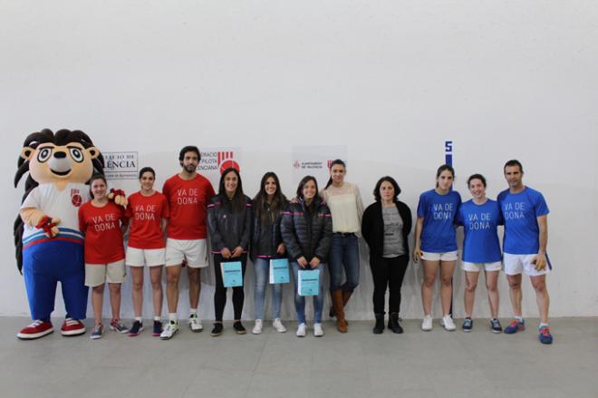 Les dones revolucionen la pilota valenciana en 'Va de Dona'.