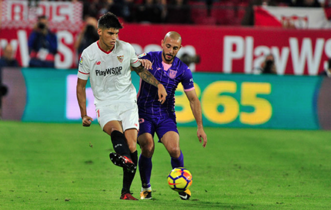 El marroquí ante el Sevilla.