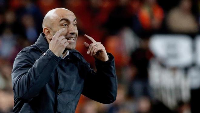 Abelardo en Mestalla. (Foto: EFE)