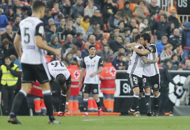 El Valencia CF celebra el triunfo contra el Girona.