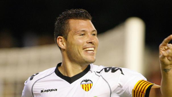El valencianista jugó los dos últimos derbis defendiendo la camiseta granota y avisa del peligro.