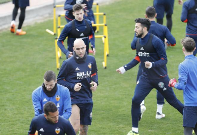 Garay y Mina en el último entrenamiento.