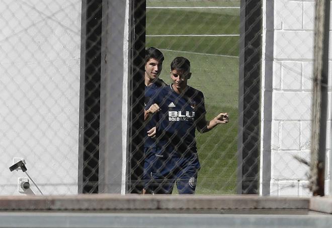 Marcelino encierra a su equipo. (Foto: David González)