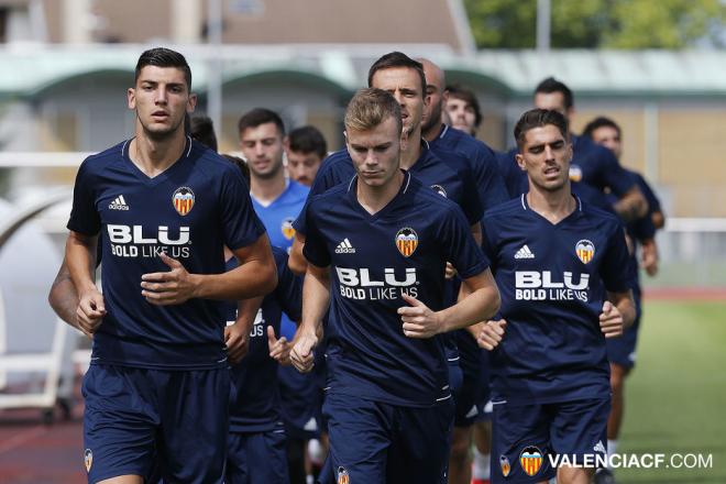 Lato y Rafa Mir en la pretemporada. (Foto: Valencia CF)