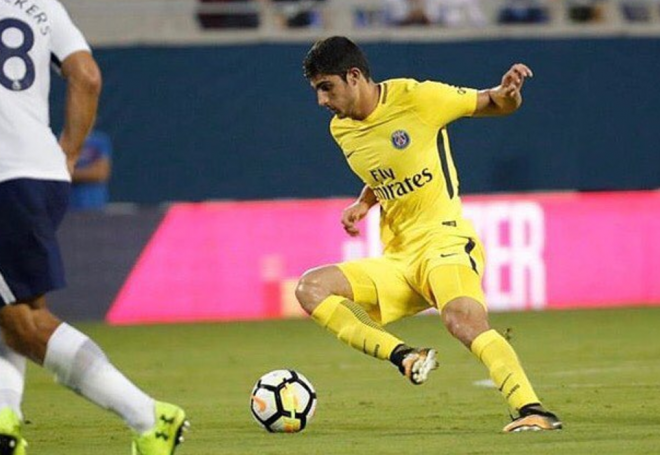 Guedes, en un amistoso de pretemporada.