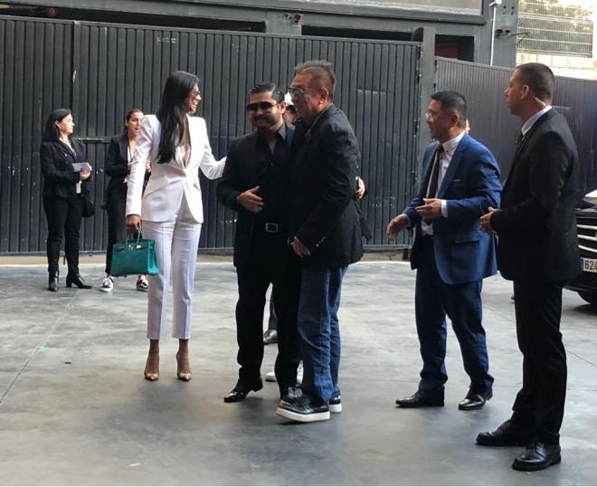 Peter Lim y el Príncipe de Johor en Mestalla en el Valencia-Getafe. (Foto: Alberto Iranzo)