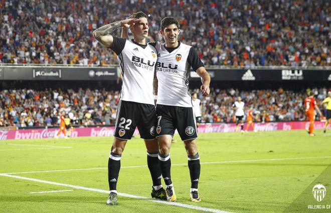 El Valencia cobrará un 25% extra de su main sponsor por entrar en Champions. (Foto: Valencia CF)