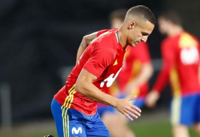 Rodrigo comparte La Roja junto a su 'hermano' Thiago.