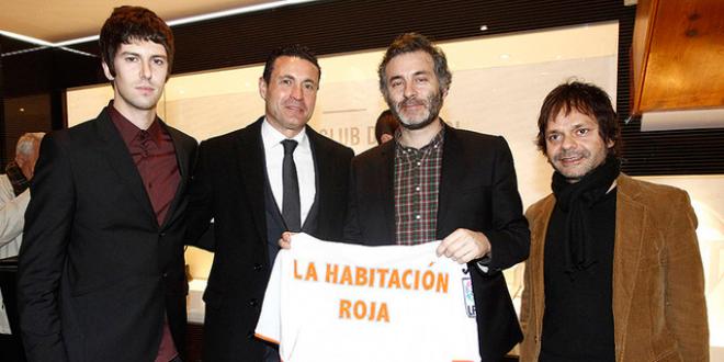 Jorge Martí con la camiseta del Valencia (Foto: Valencia CF).