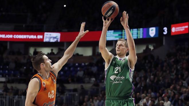 Nuevo partido de poder a poder entre Unicaja y Valencia. (Foto: ACB)