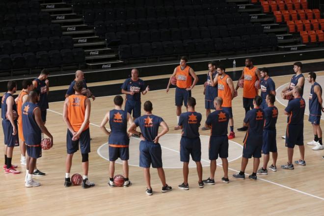 El Valencia Basket jugará sus dos primeros partidos amistosos en Madrid.