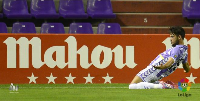 Jose cebra un gol con el Real Valladolid en Zorrilla.