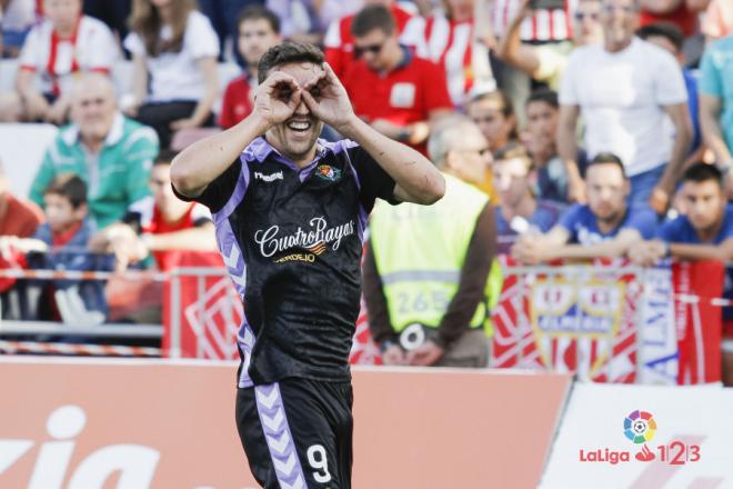 Jaime Mata celebra su gol al Almería.