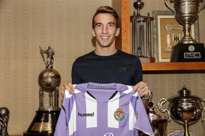 Javi Pérez, tars firmar su renovación de contrato (Foto: RV.es).