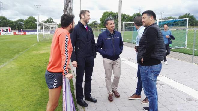 El Turu Flores, durante su visita a Los Anexos a Zorrilla.