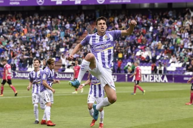 Jaime Mata celebra uno de sus goles al Albacete (Foto: Andrés Domingo).