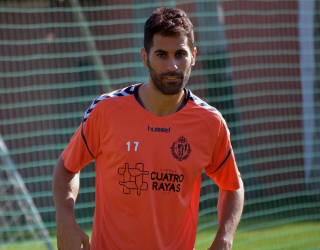 Javi Moyano, durante un entrenamiento con el Real Valladolid.