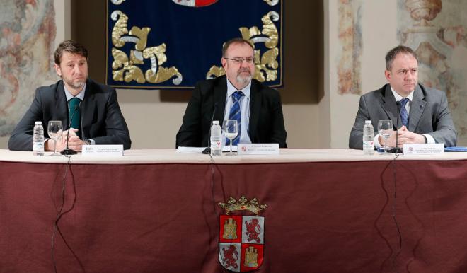 Suárez, Rey y Torres durante la presentación.