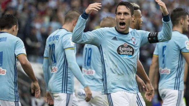Hugo Mallo celebrando un gol ante el Dépor (Foto: LFP).