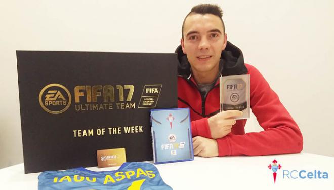 Aspas, con los premios de FIFA 17 (Foto: RCCV).