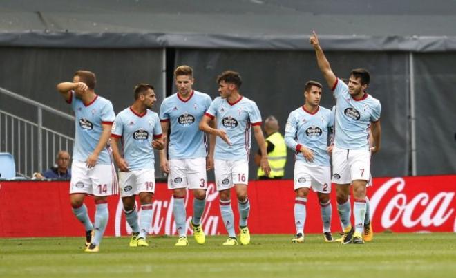Celebración del gol de Maxi Gómez en Balaídos (Foto: EFE).
