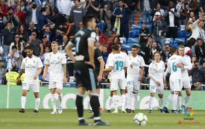 El Madrid celebra uno de sus goles al Celta en el Bernabéu (Foto: LaLiga).